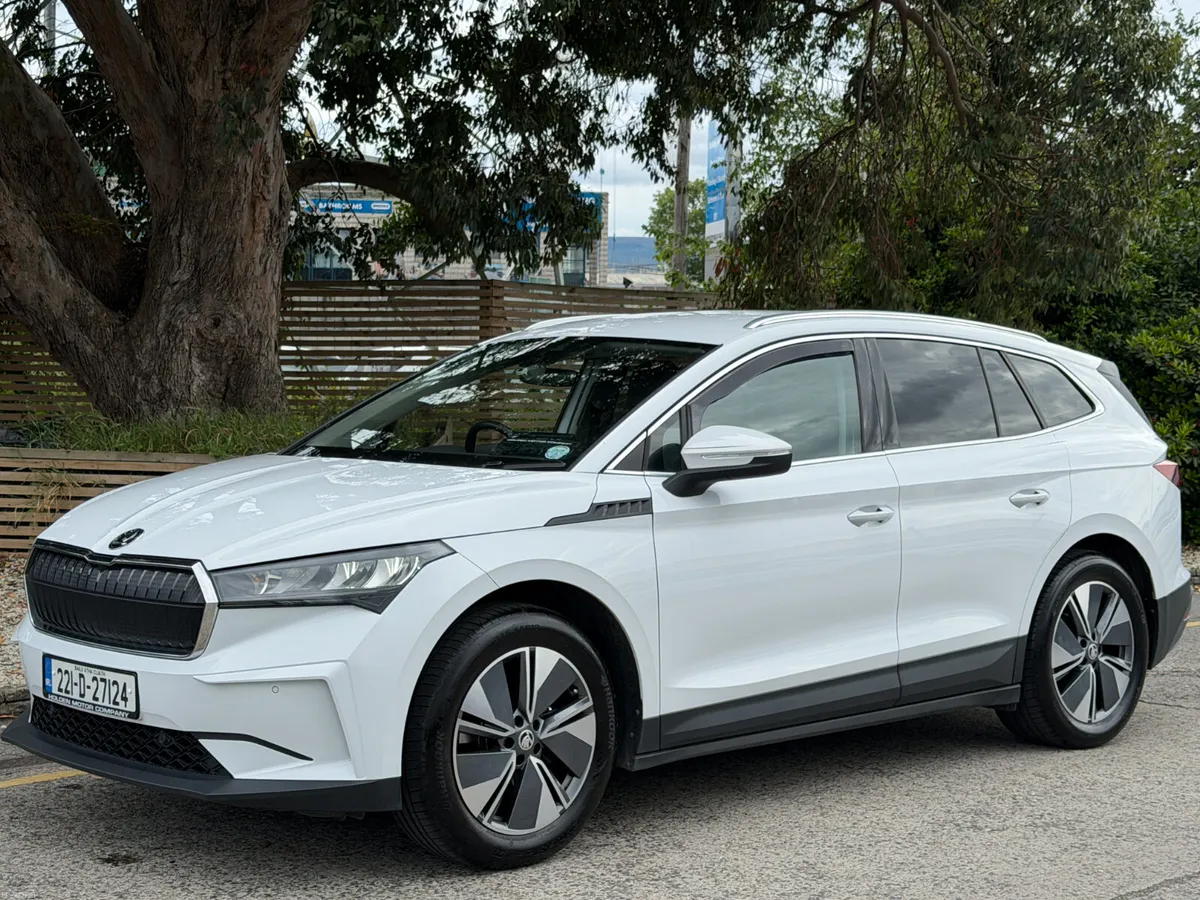 2022 Skoda Enyaq 80IV. BIG BATTERY. REAR CAMERA - Image 3