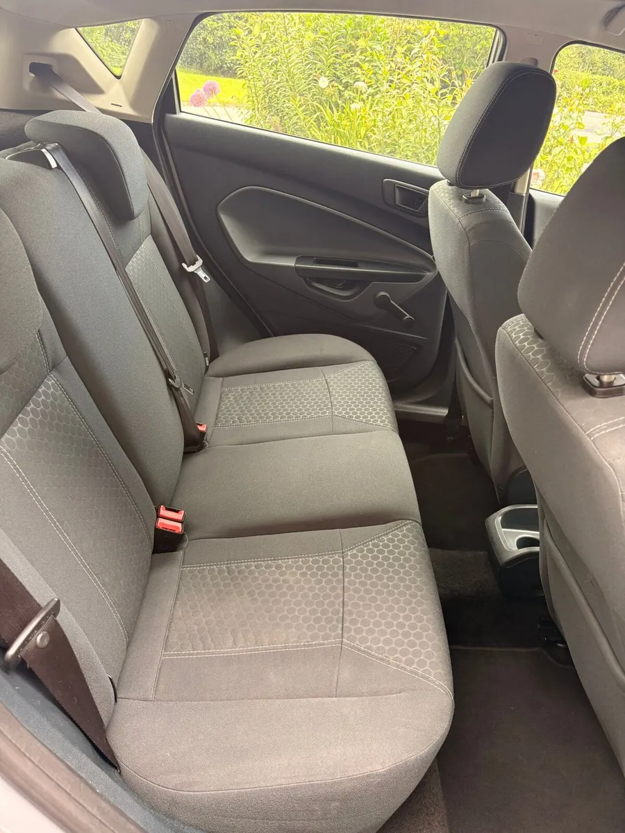 Ford Fiesta - Image 6