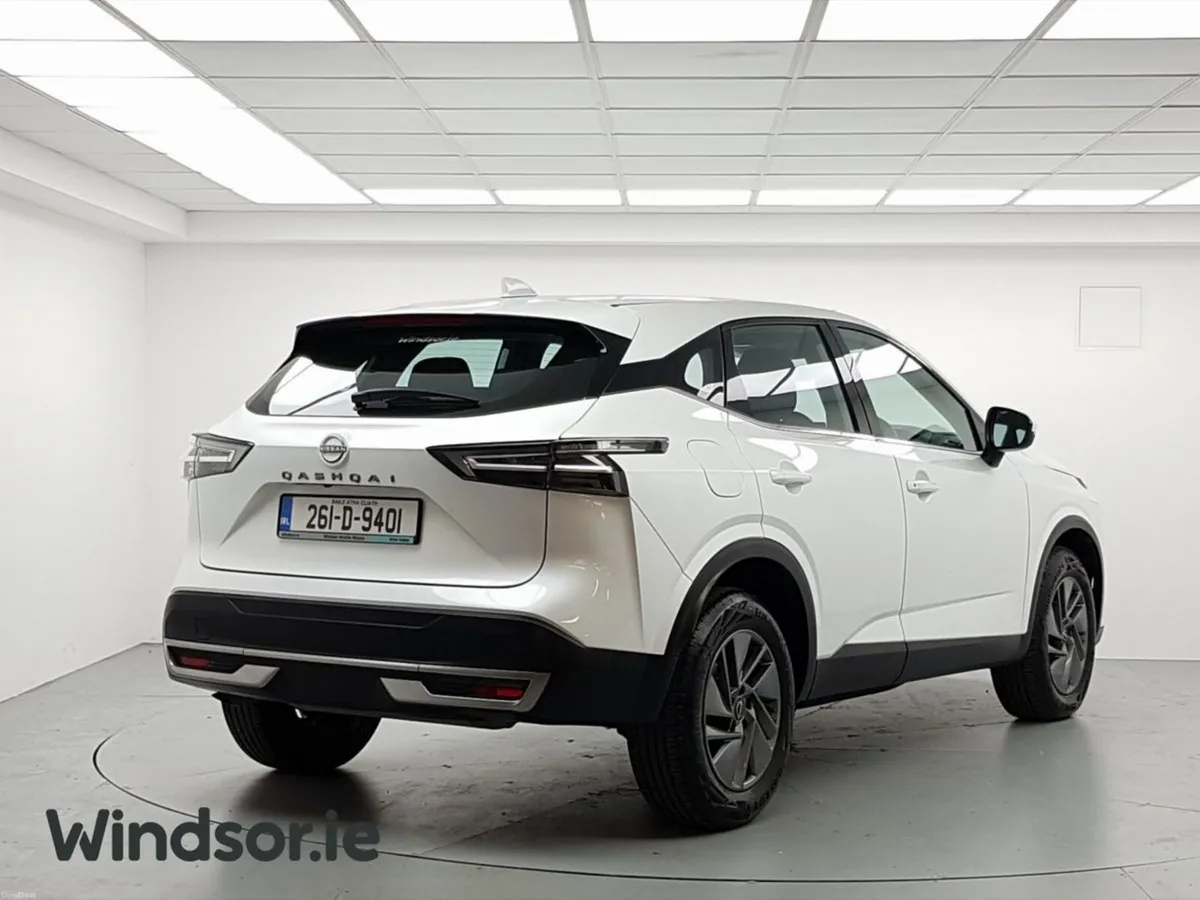 Nissan Qashqai 1.3 PET MILD HYBRID SV - Image 3