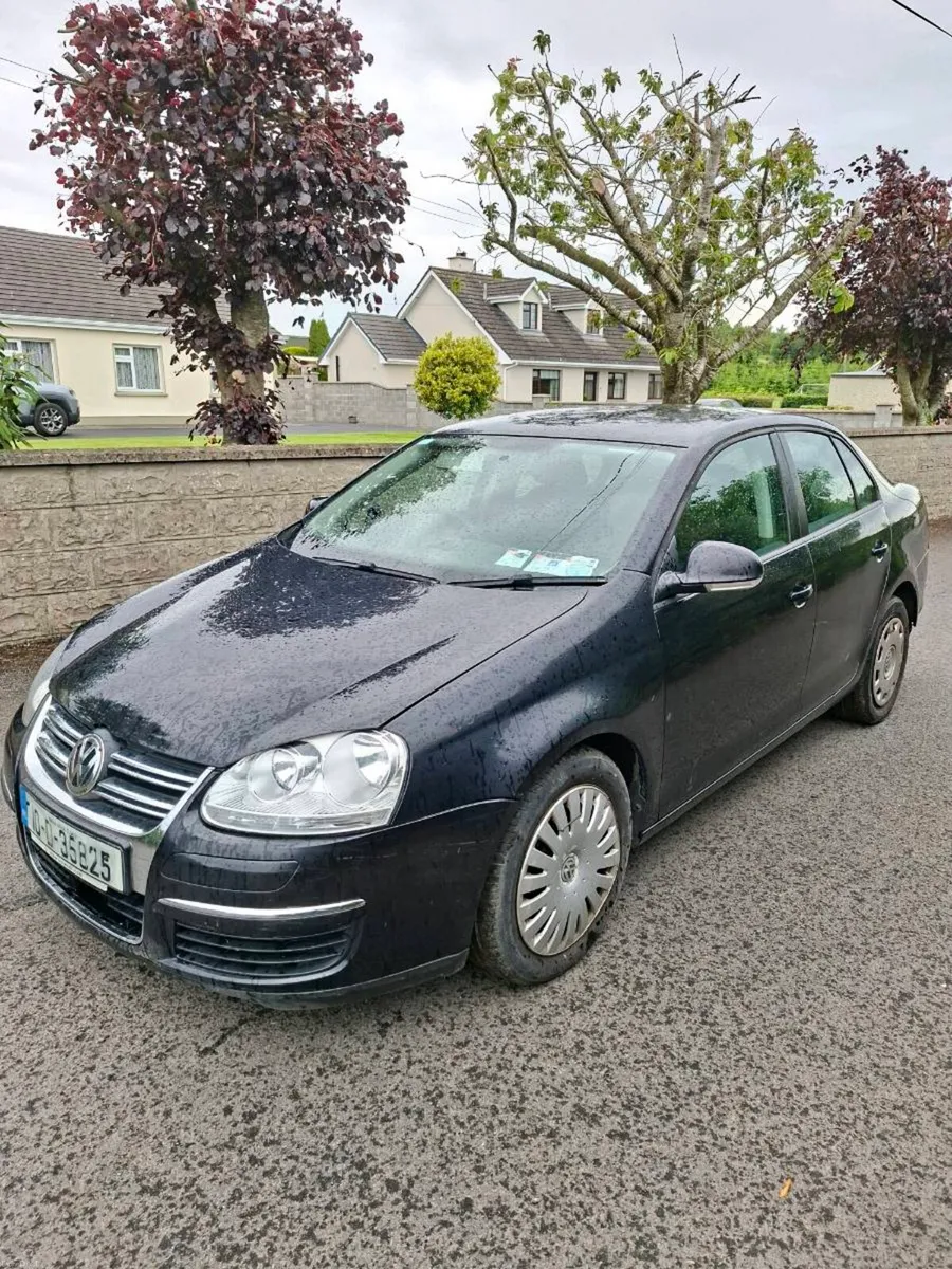 VW JETTA 2010 - Image 2