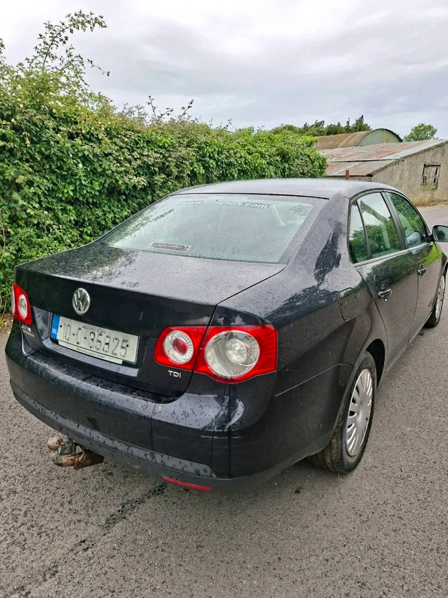 VW JETTA 2010 - Image 4