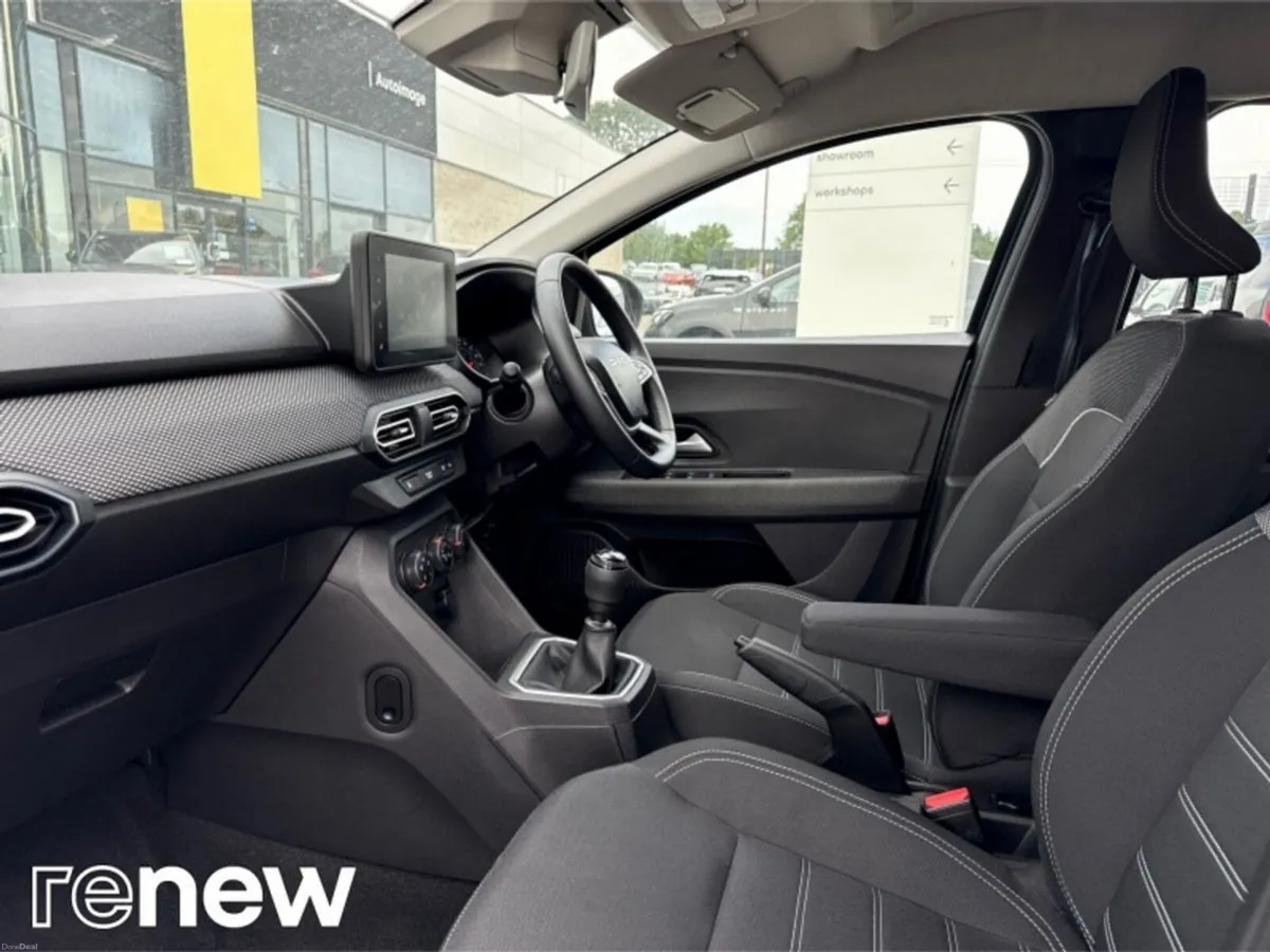 Dacia Sandero Expression TCe 90 5Sp GSR2 - Image 5