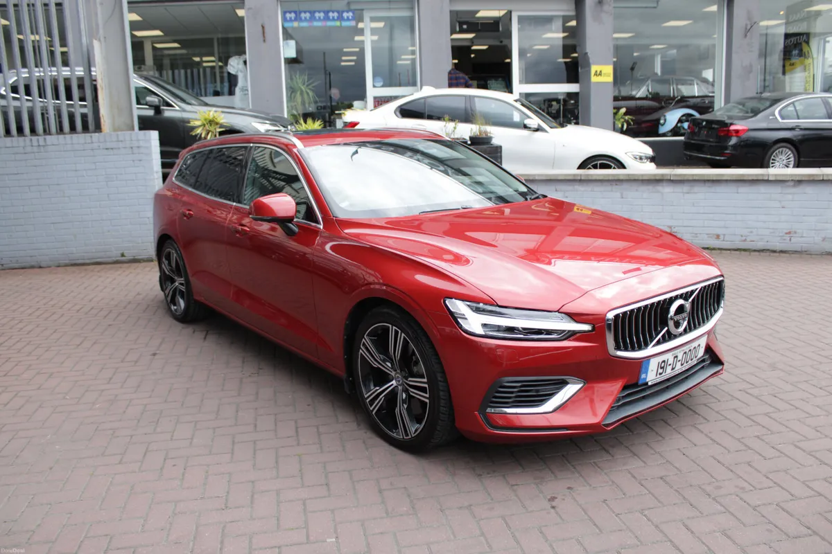 2019 VOLVO V60 T6 INSCRIPTION AWD PLUG-IN HYBRID - Image 1