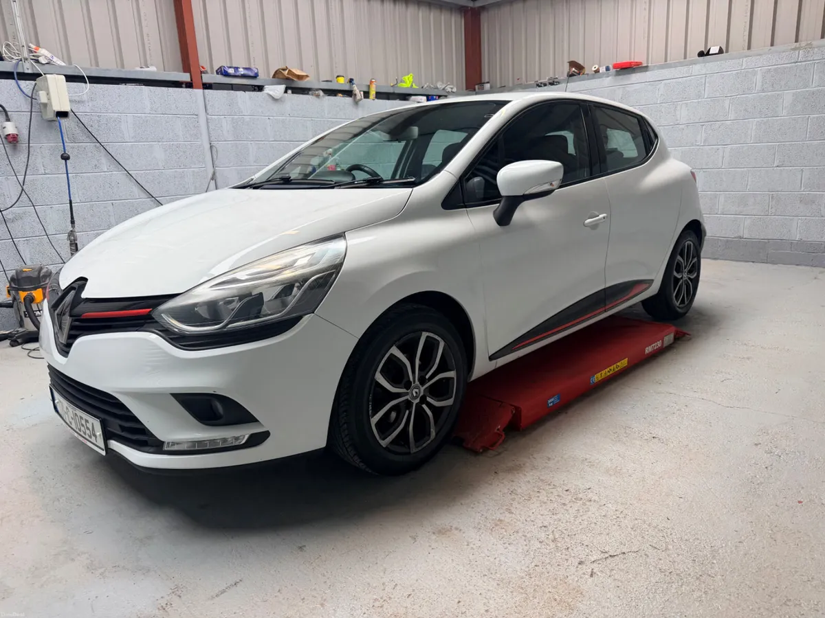 Renault Clio 2017    Great Spec ! - Image 4