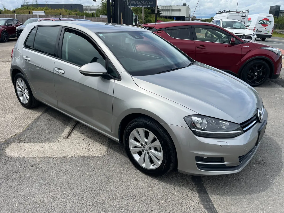 VOLKSWAGEN GOLF 2016, 1.2 TSI 5DR AUTO LOW KM - Image 1
