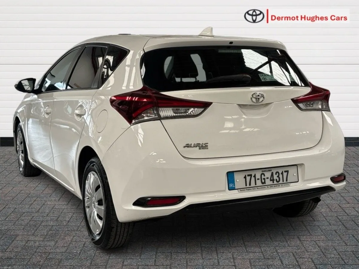Toyota Auris 1.4 D4D TERRA - Image 2