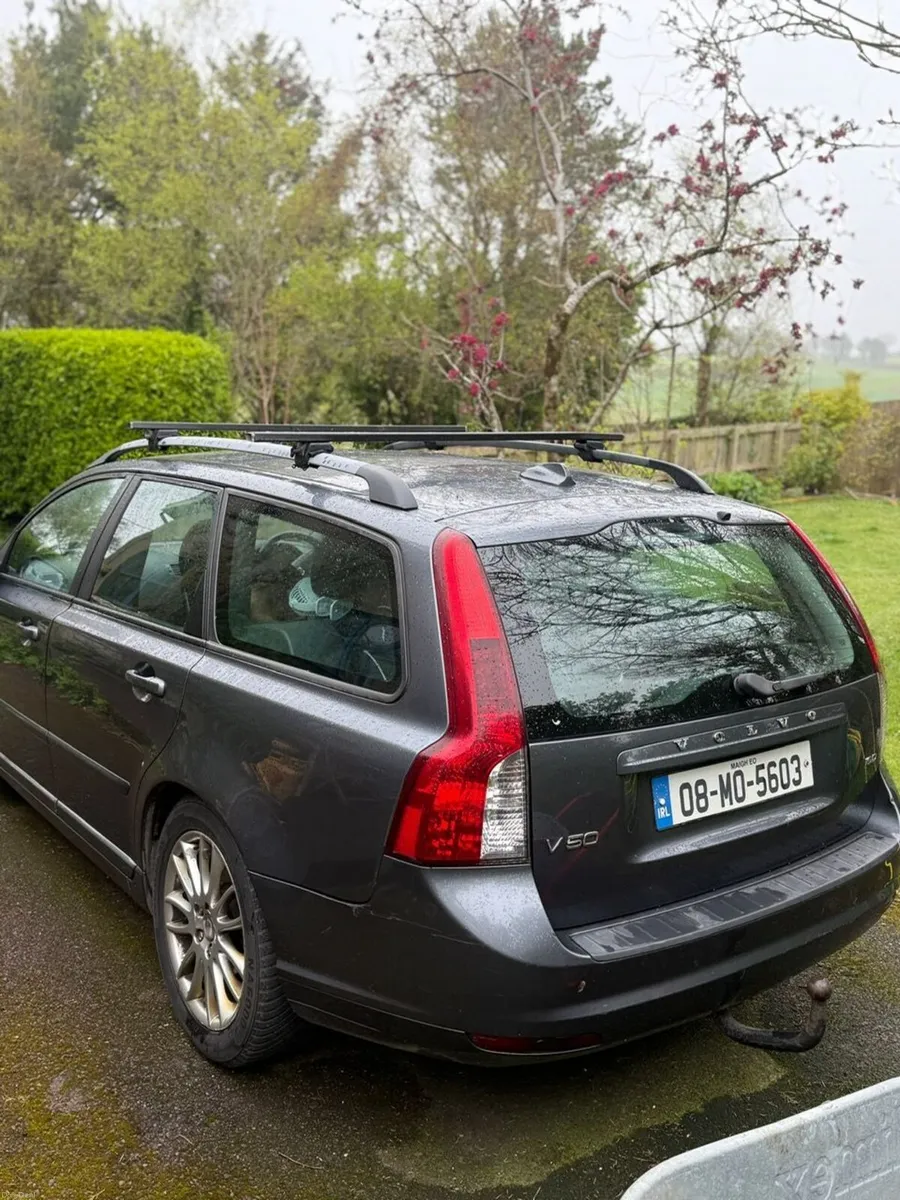 Volvo V50 1.6D SE 05DR, 2008 €1950 ONO - Image 4