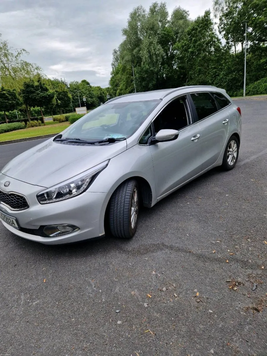 IMMACULATE KIA CEED - Image 2