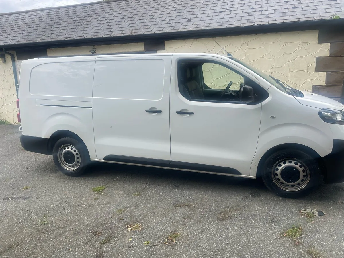 Opel vivaro very low mileage - Image 3
