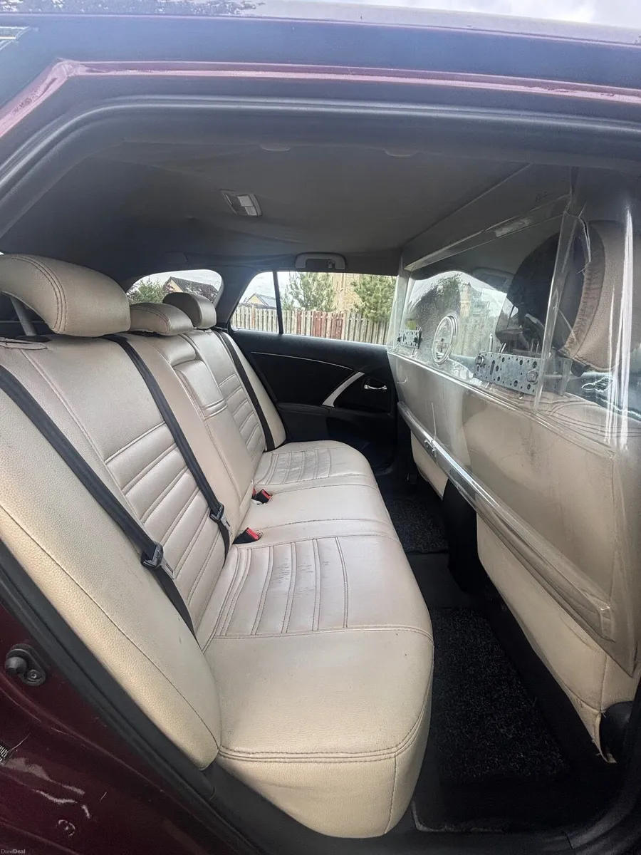 Toyota Avensis 2012 - Image 4