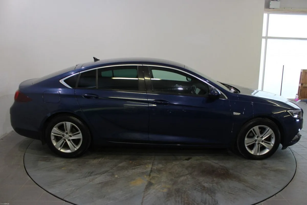 Opel Insignia 1.6 (136PS) Turbo D ecoTEC Elite - T - Image 4