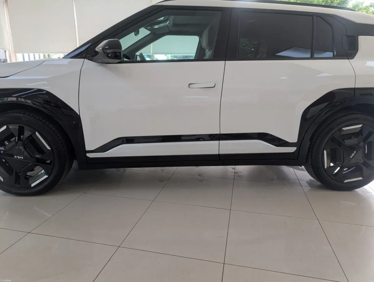 Kia EV3 GT Line with Sunroof - Image 2