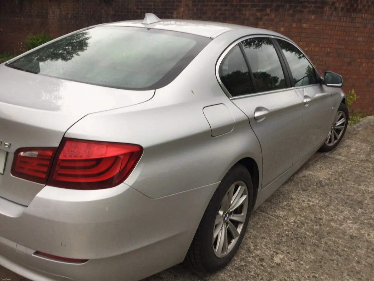 BMW 5-Series 2012 - Image 3
