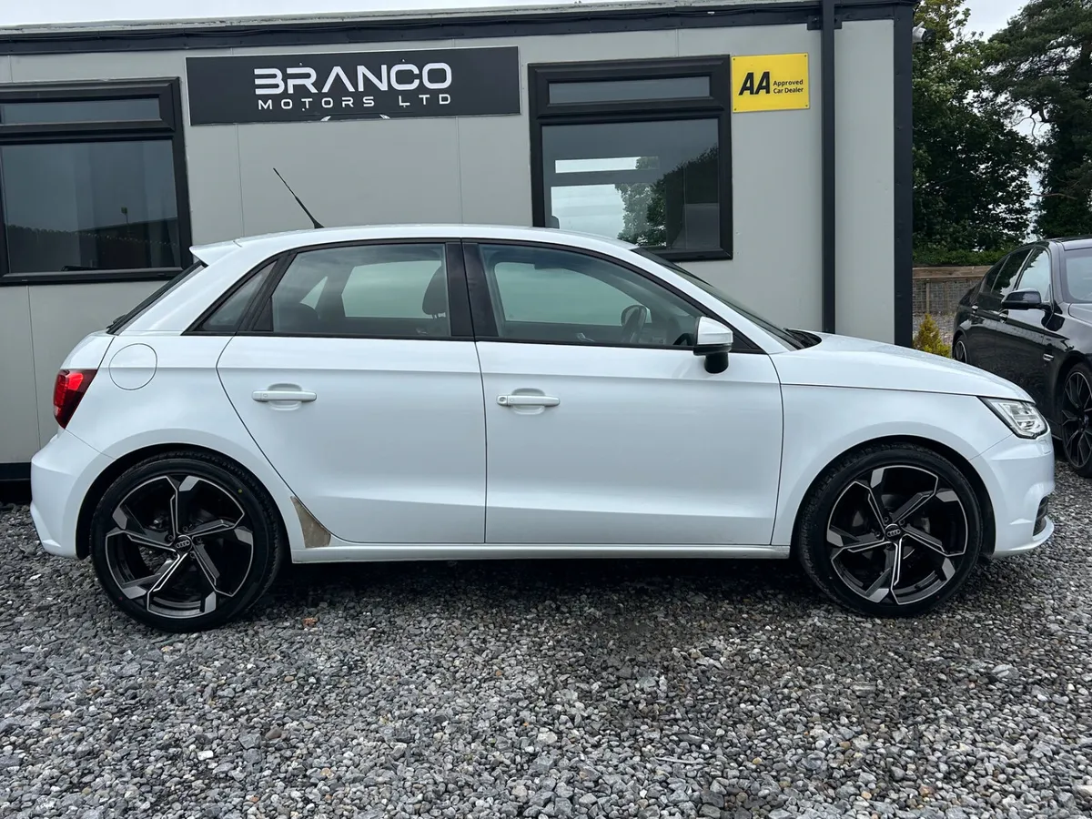Audi A1 1.0 Automatic 2016 - Image 4