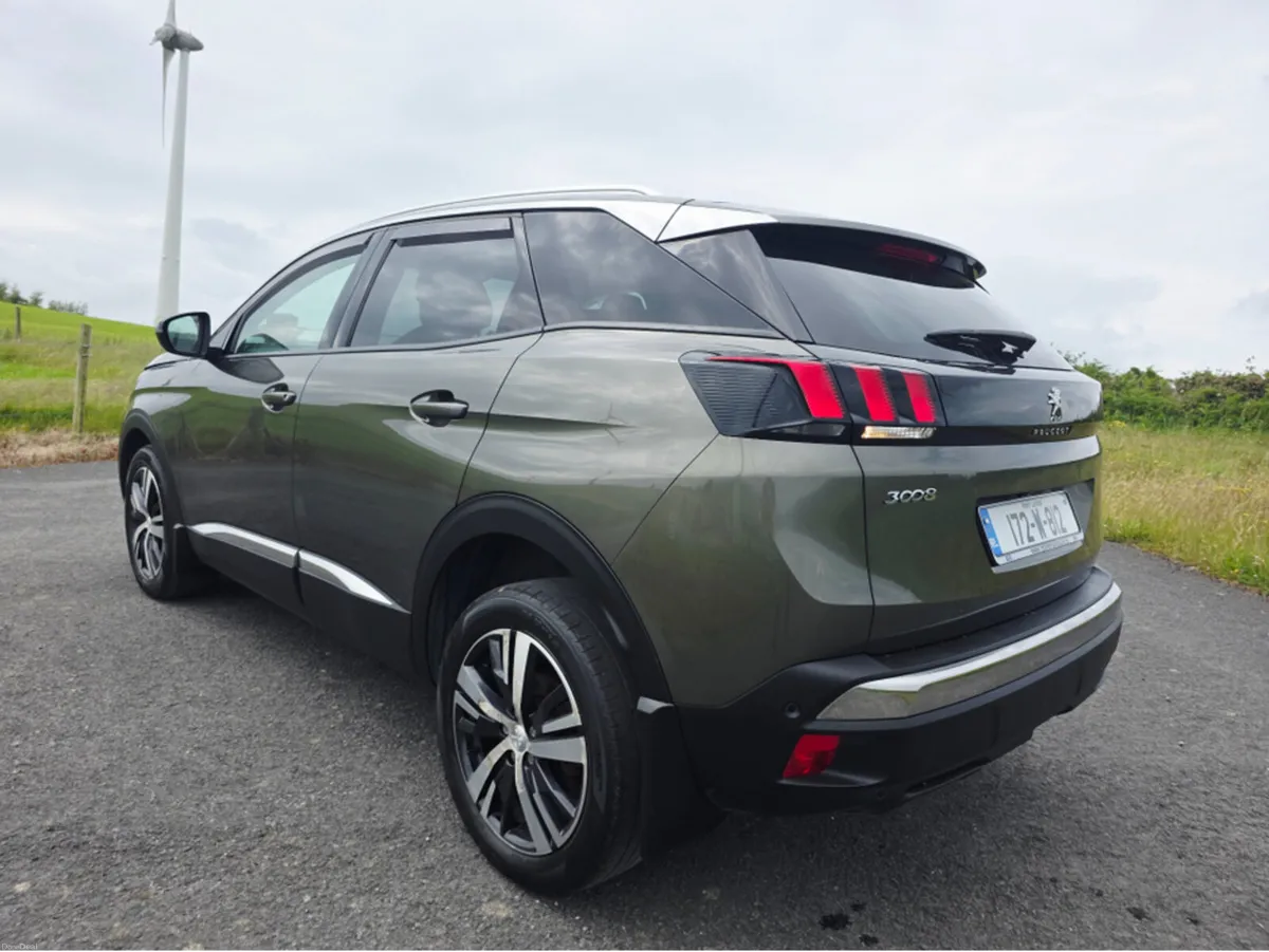 Peugeot 3008 ALLURE 1.6 BLUE HDI 120 4DR AUTO - Image 4