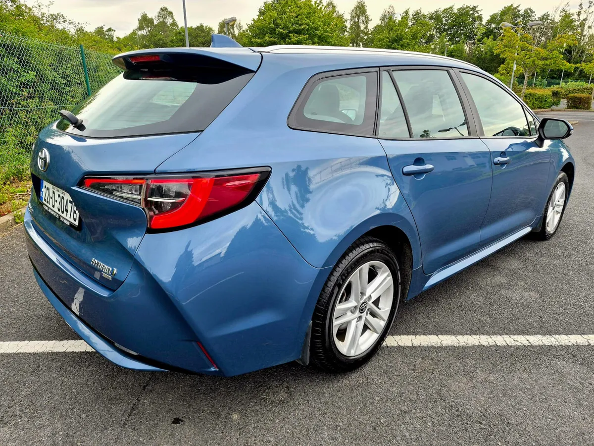 2022 TOYOTA COROLLA LUNA HYBRID - Image 5