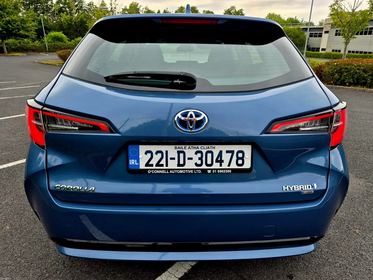 2022 TOYOTA COROLLA LUNA HYBRID - Image 2