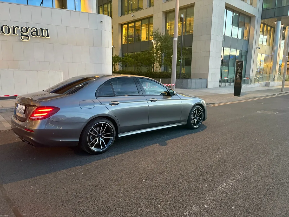 Mercedes E-Class AMG line - Image 3