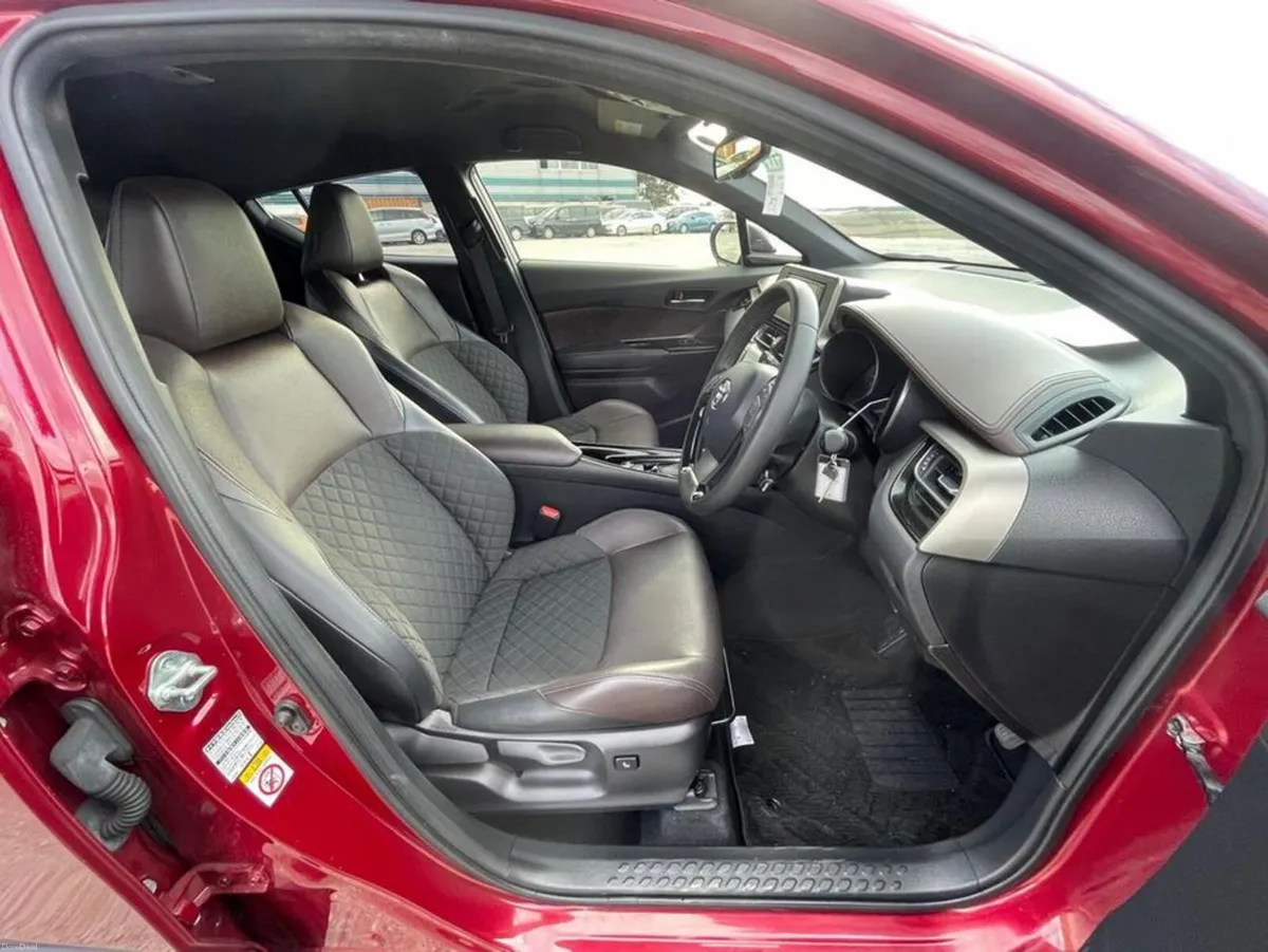 Toyota C-HR 192 G Spec Leather - Image 4