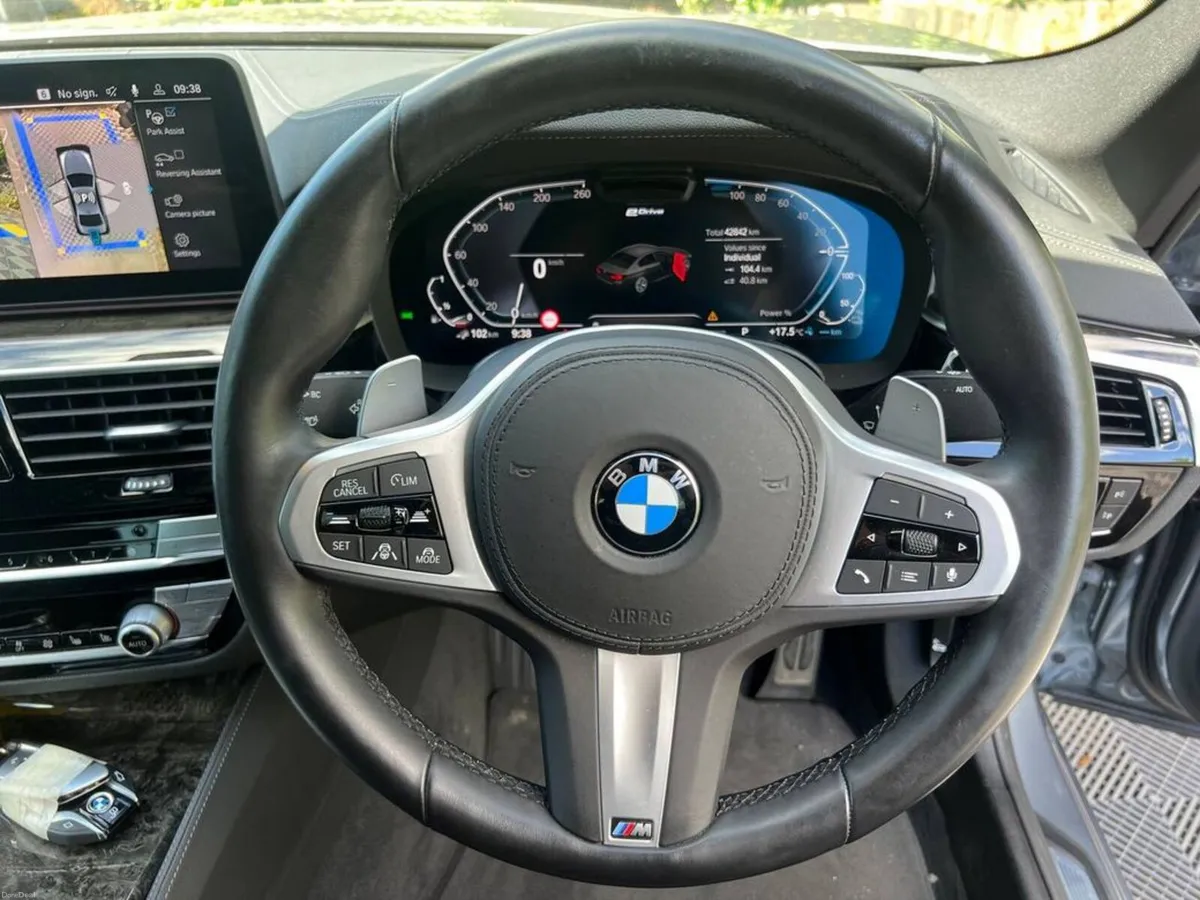 BMW 5-Series 530e LCI M-SPORT COMPETITION 2.0 HYBR - Image 4