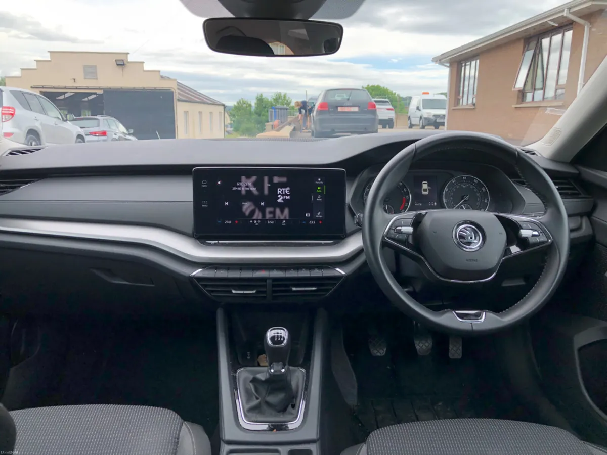 2022 Skoda Octavia 2.0 TDI SE 150 BHP - Image 2