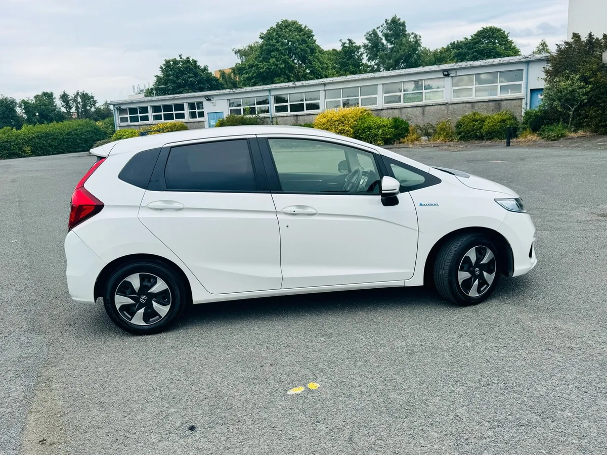 Honda Fit Automatic Hybrid 1.5 NCT 6/28 Tax 8/26 - Image 2