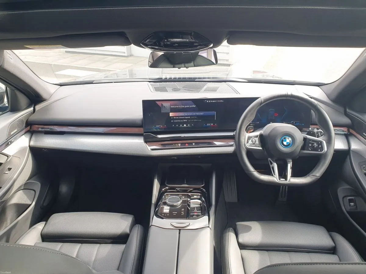 BMW 5-Series 530e M Sport Touring - Image 4