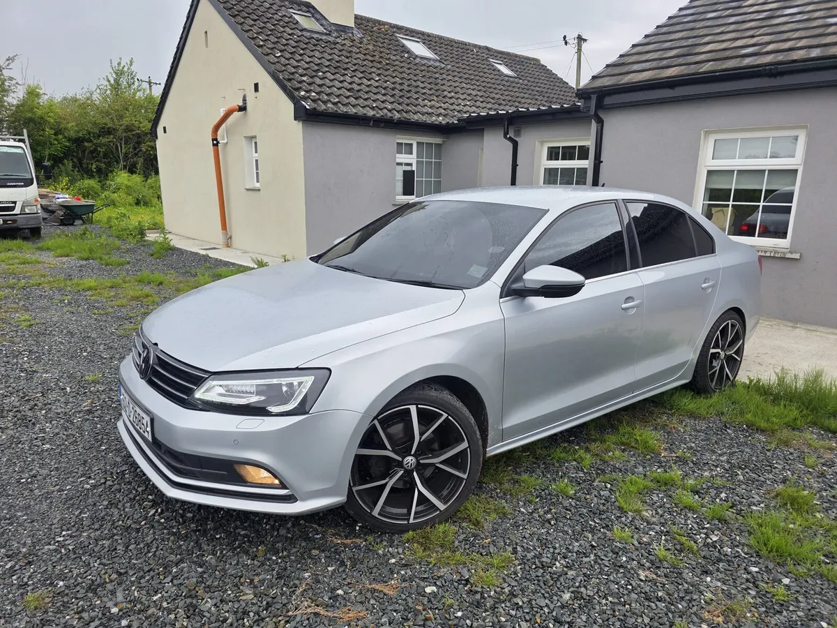 vw Jetta 2.0 GT TDI HIGHLINE - Image 3