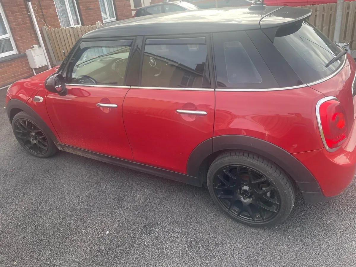 Mini Cooper one low mileage - Image 4