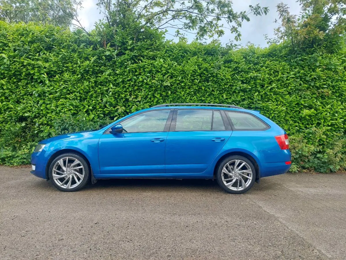 2017 SKODA OCTAVIA 1.6TDI COMBI AMBITION - Image 4