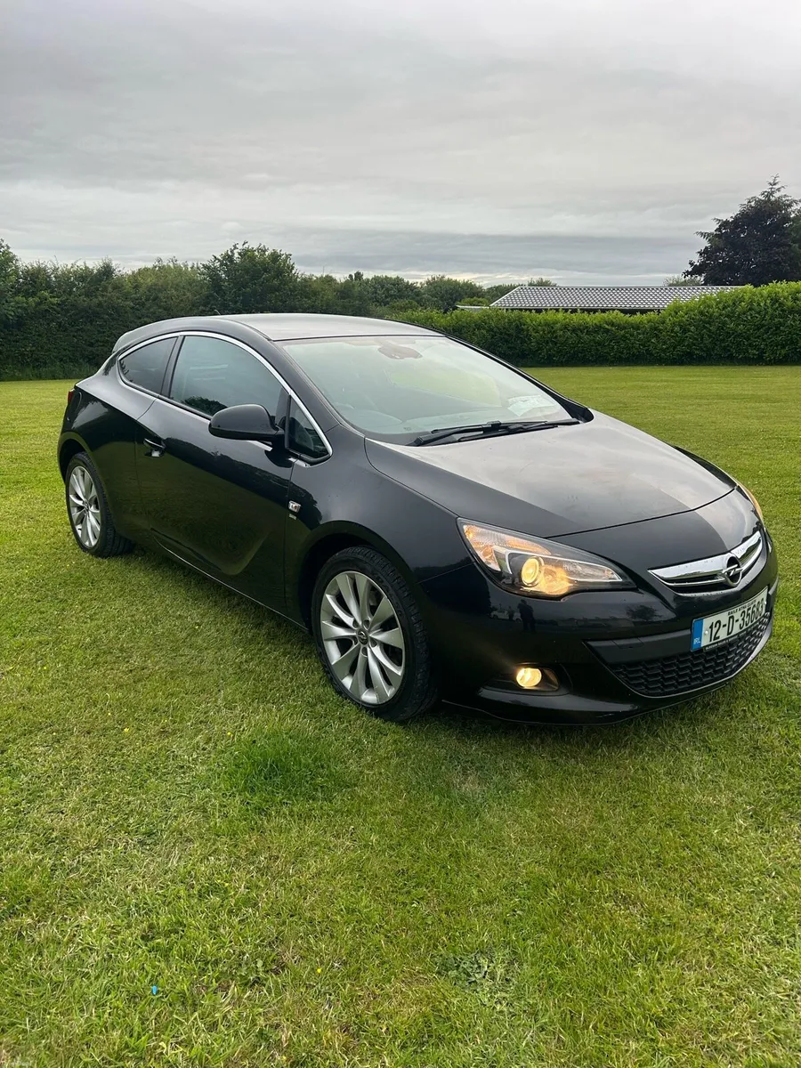 2012 Opel Astra Gtc 1.7 diesel - Image 1