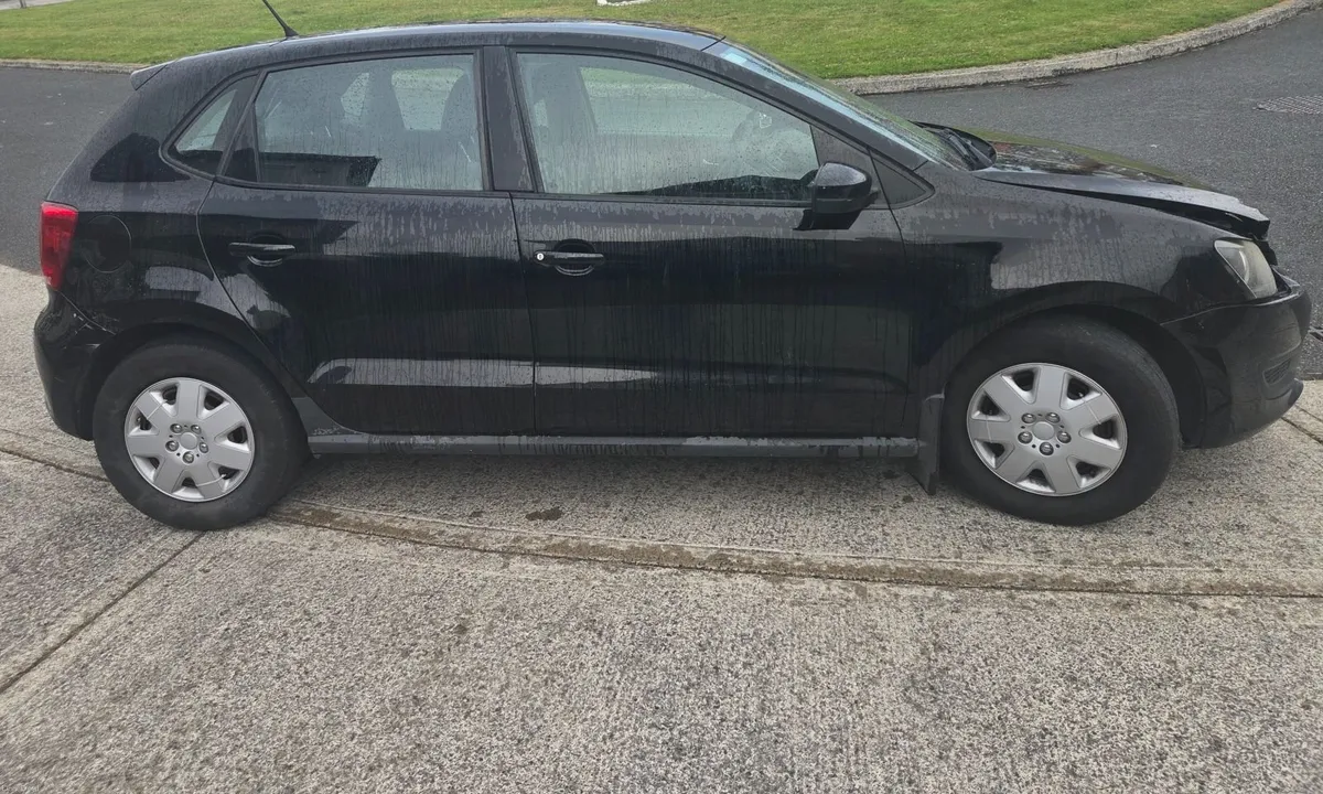 Volkswagen Polo 2011 - Image 3