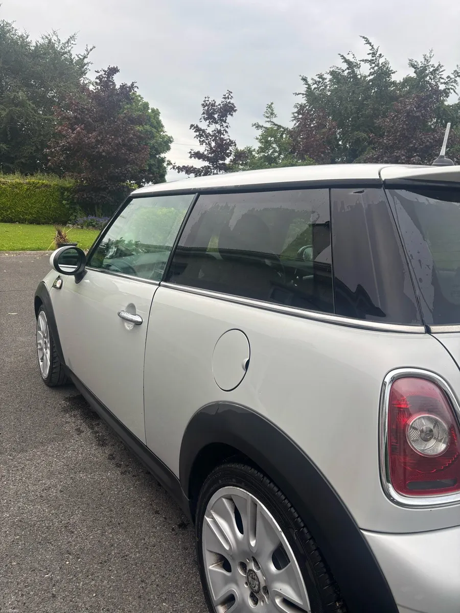 Mini Cooper D - Image 4