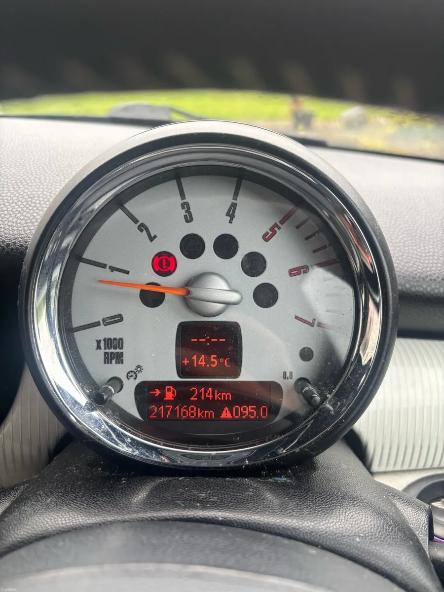 Mini Cooper D - Image 6