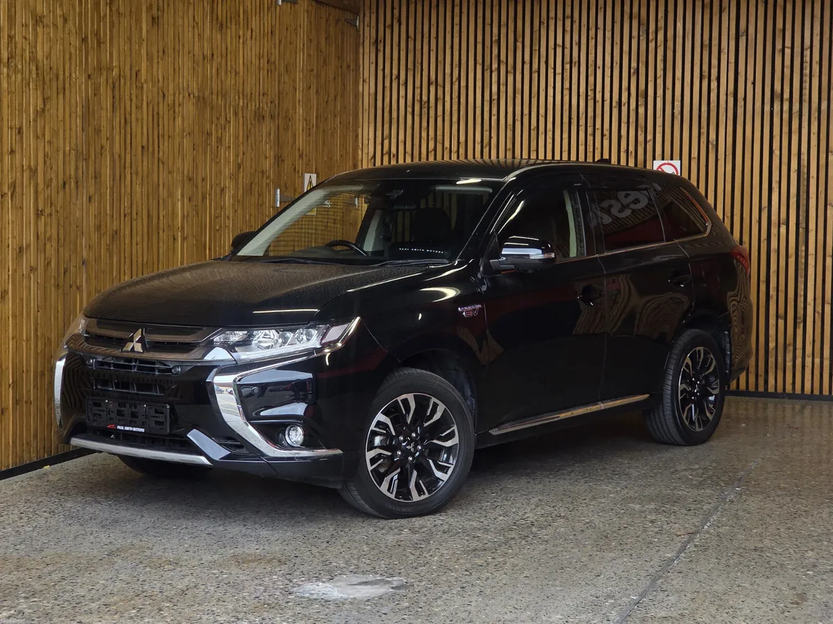 Mitsubishi outlander phev - Image 1