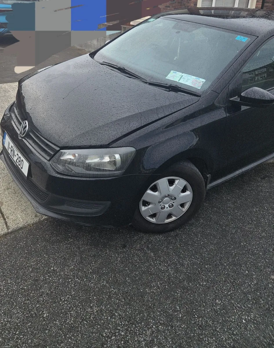 Volkswagen Polo 2011 - Image 2