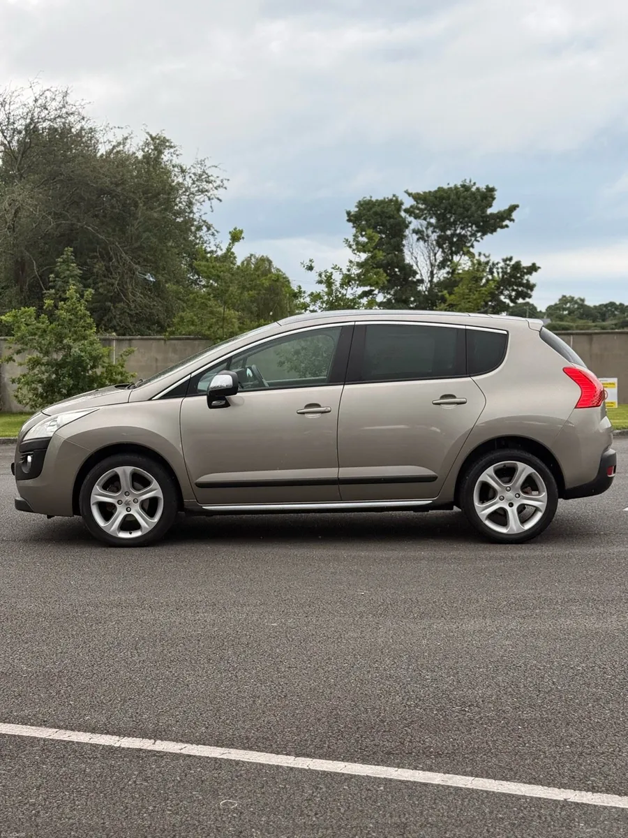 Peugeot 3008 Low mileage - Image 2