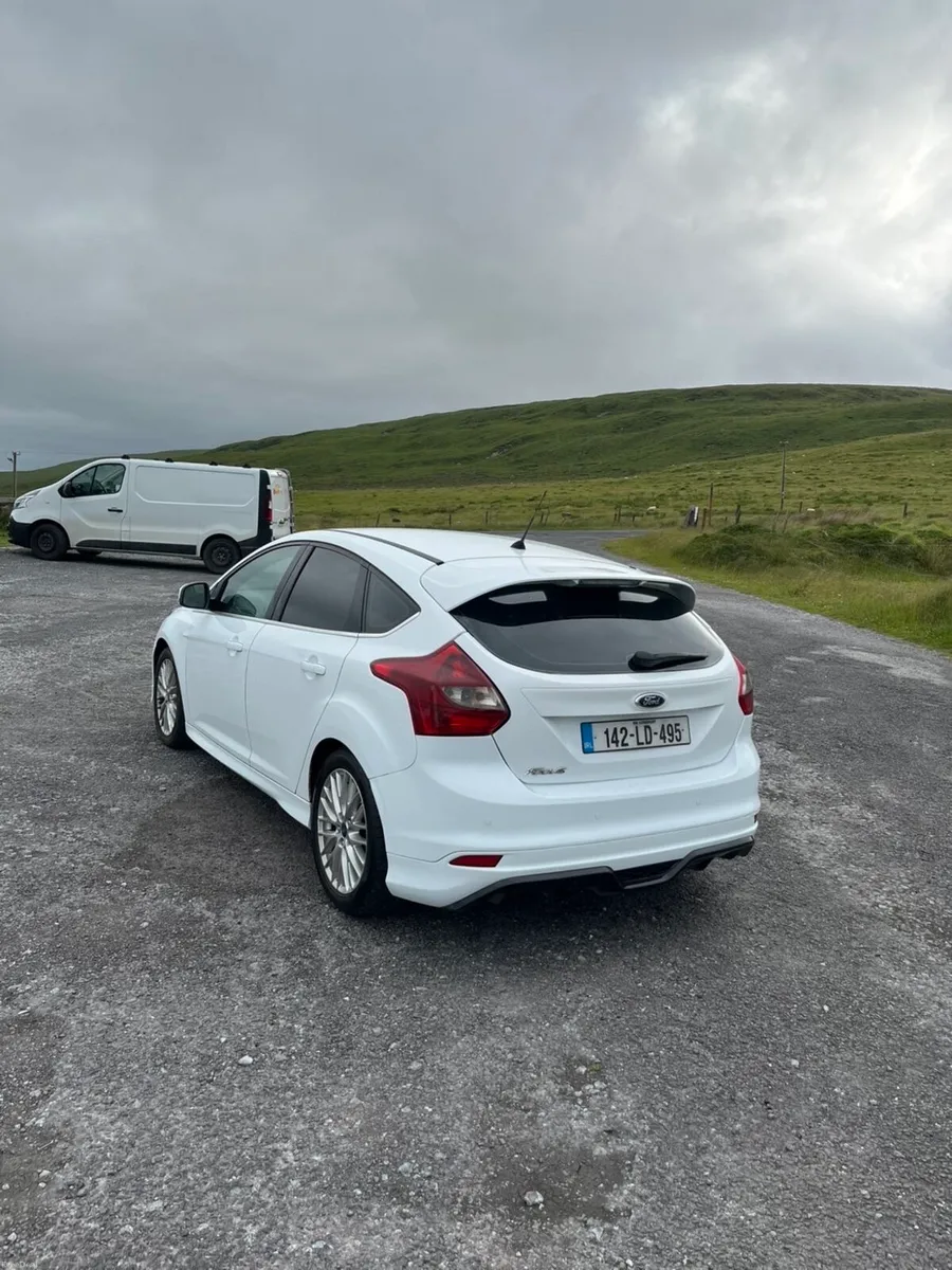 Ford Focus Zetec s - Image 5