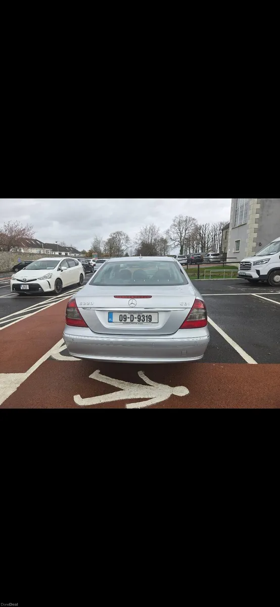 Automatic 2.0 diesel mercedes E 2009 - Image 4