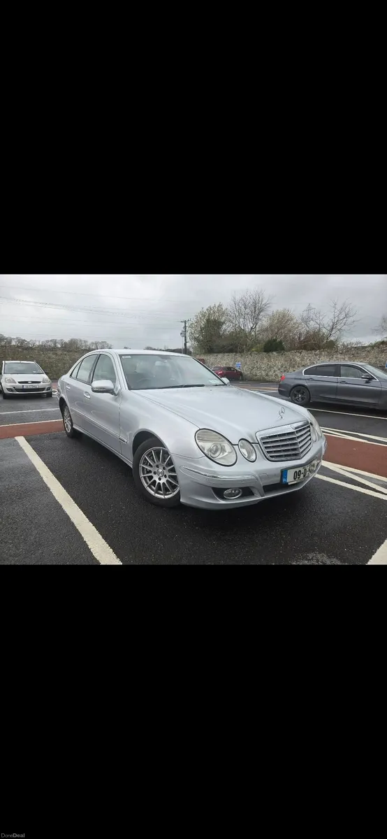 Automatic 2.0 diesel mercedes E 2009 - Image 1