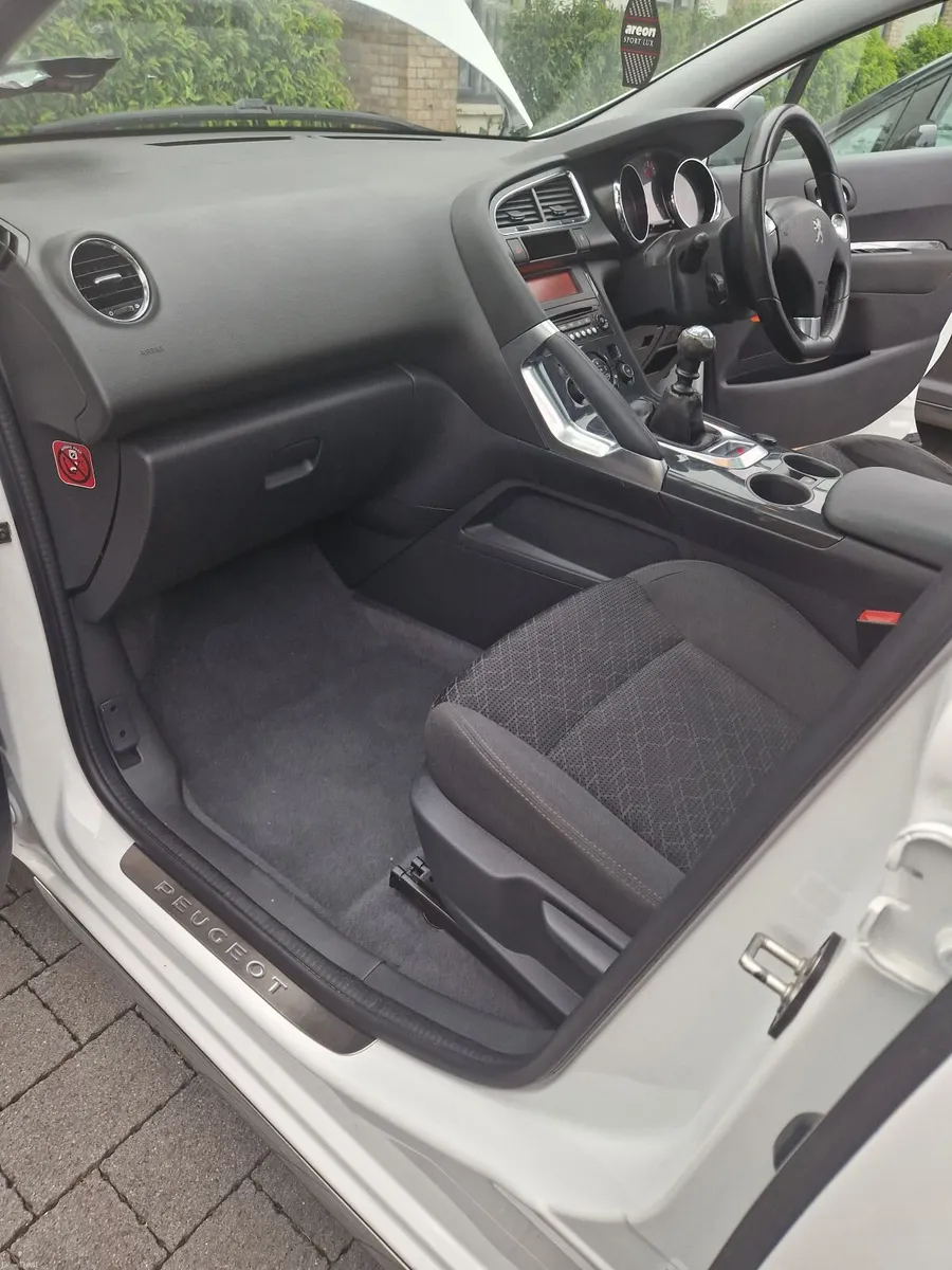 Peugeot 3008 2016 - Image 5