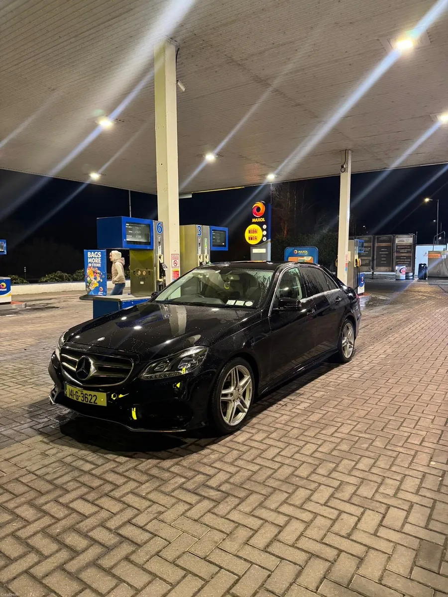 Mercedes E300 automatic - Image 2