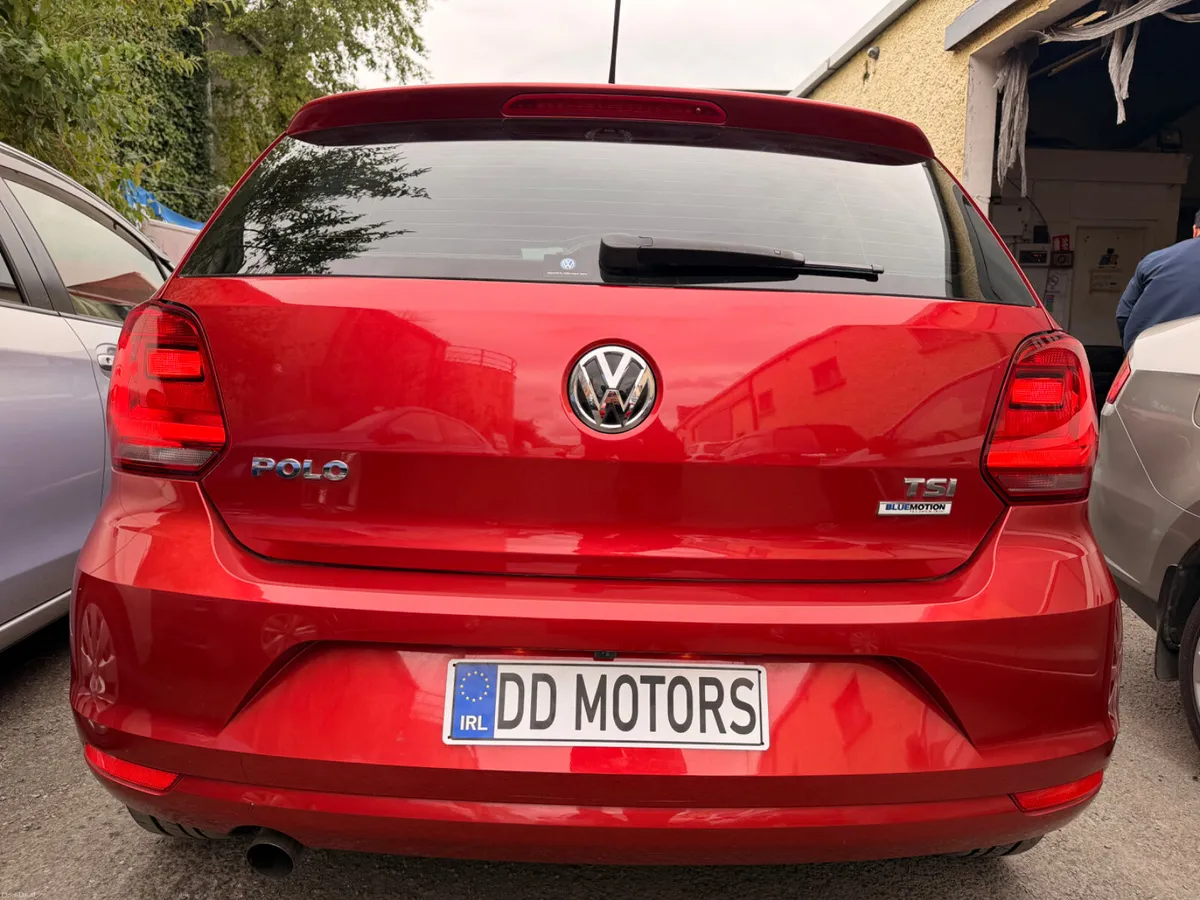 VOLKSWAGEN POLO  2014 AUTOMATIC - Image 4