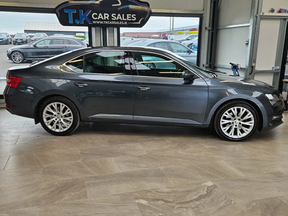 211 SKODA SUPERB STYLE PLUS - Image 4