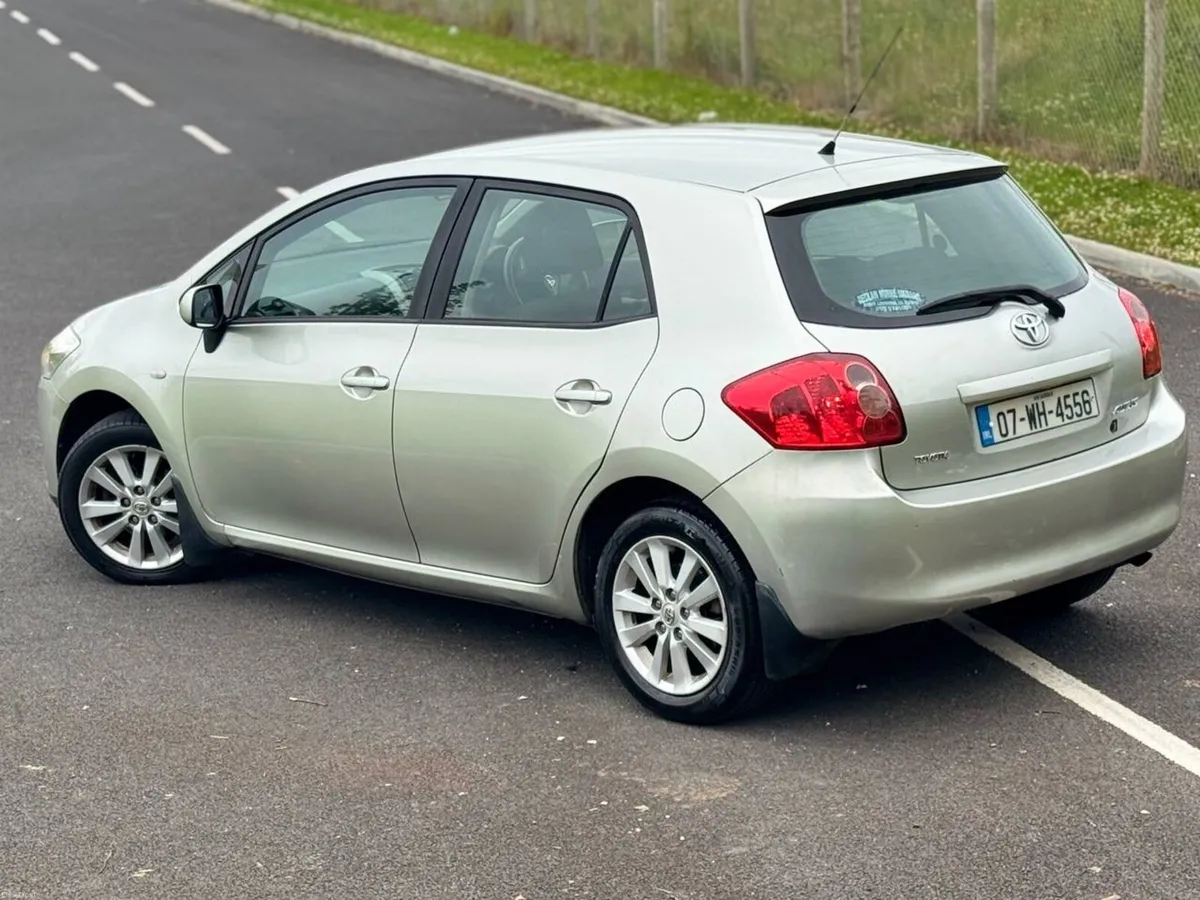 Toyota Auris - Image 4