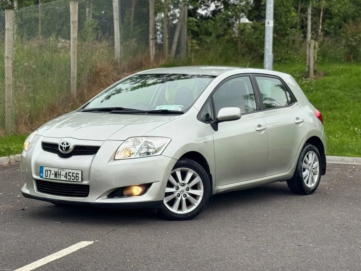 Toyota Auris - Image 2