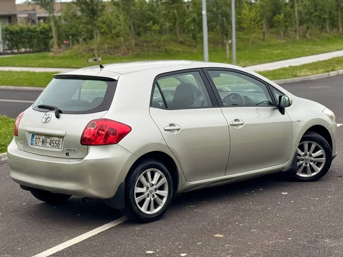 Toyota Auris - Image 3