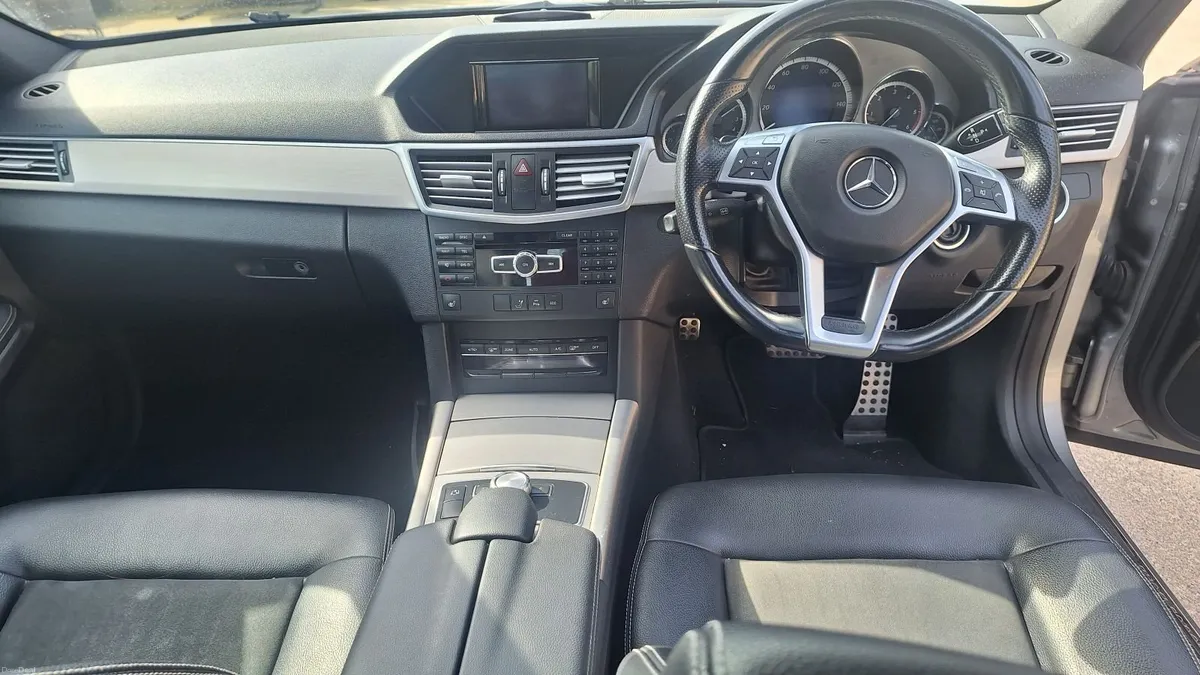 Mercedes-Benz E-Class 2012 - Image 5