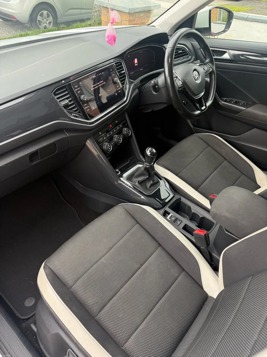 VW T-Roc 1.5TSI 150HP - Image 5
