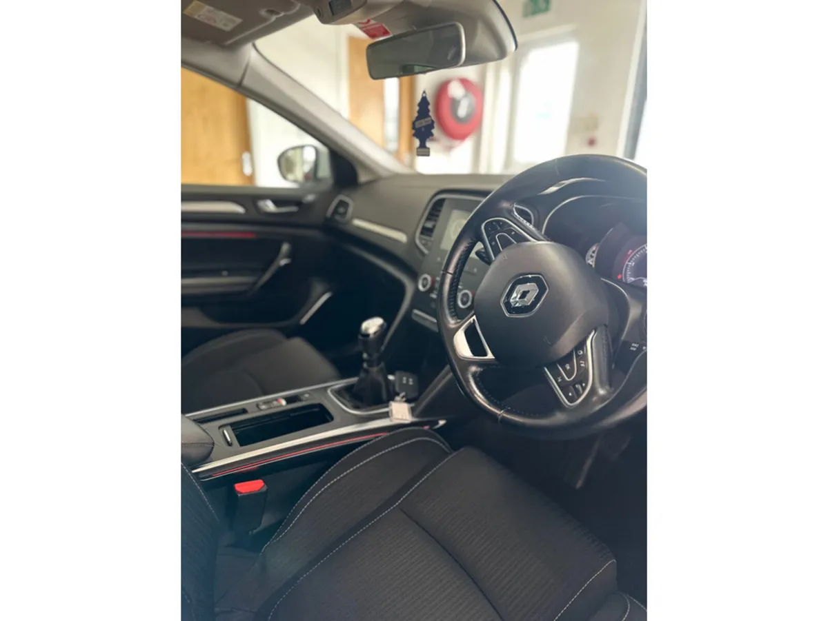 Renault Megane 1.5 DCI ICONIC 1 - Image 4